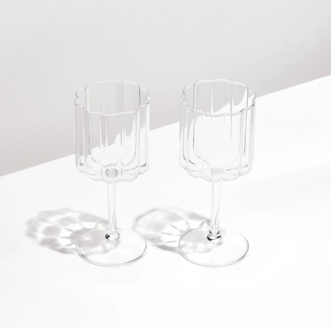 Wave Wine Glasses - Clear