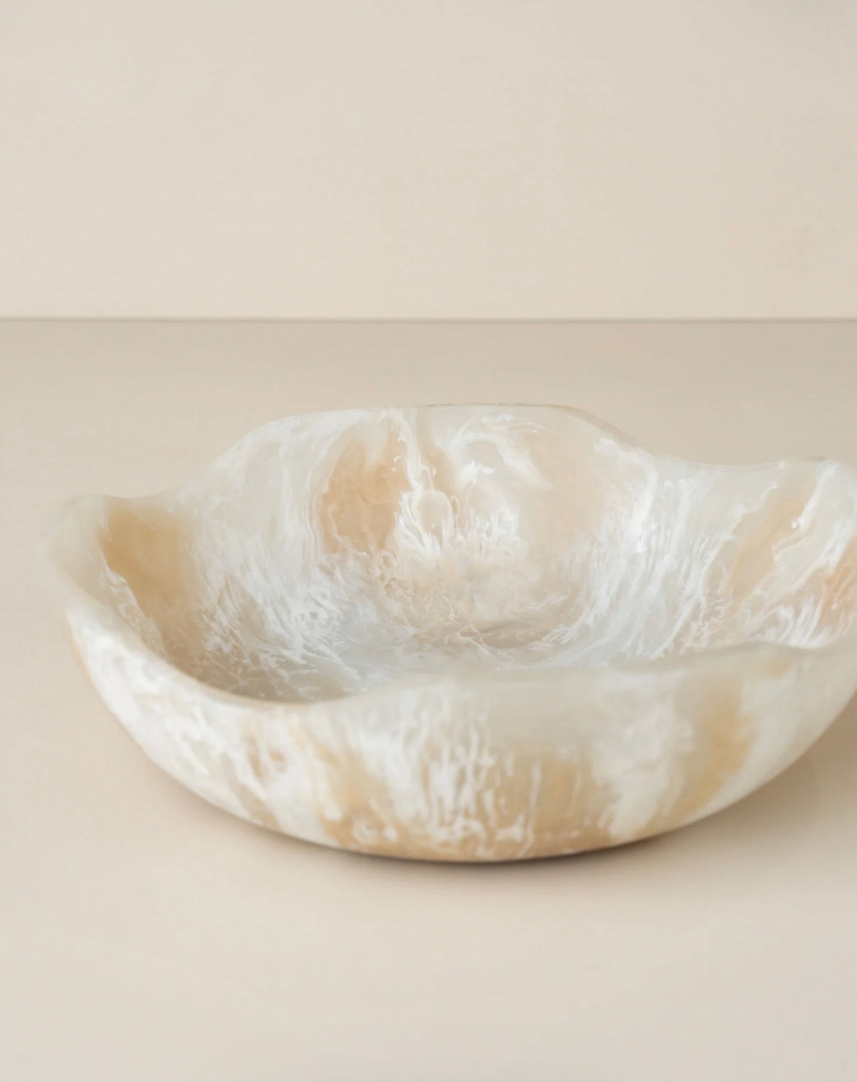 Flow Resin Salad Bowl | Shell
