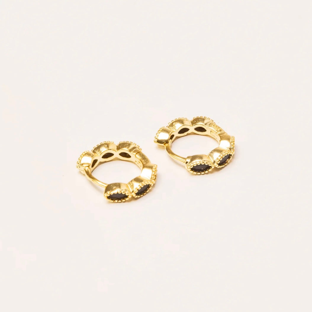 Teardrop Onyx Hoops in Gold - We Are Emte