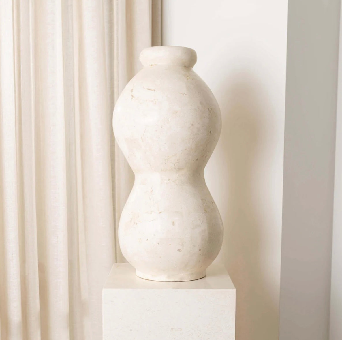 Dana Vase | Natural White